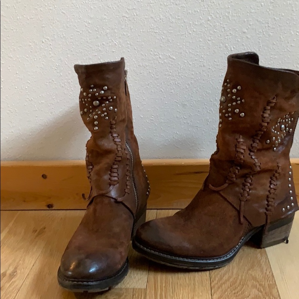 Sundance Field and Fen Boots